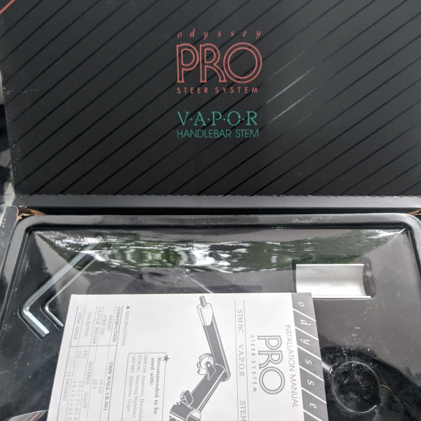 Odysey PRO Poste de dirección Atom de 150 mm